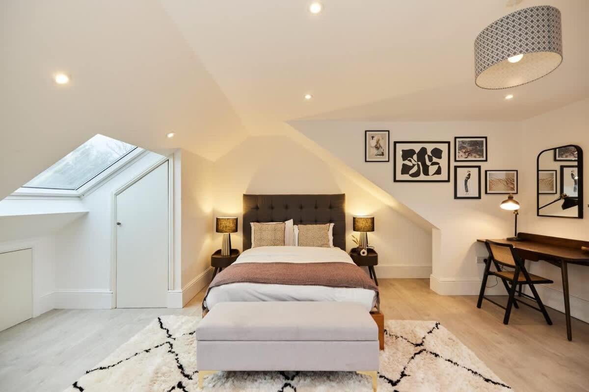 The Redbridge Sanctuary - Spacious 3bdr House With Garden * Londres