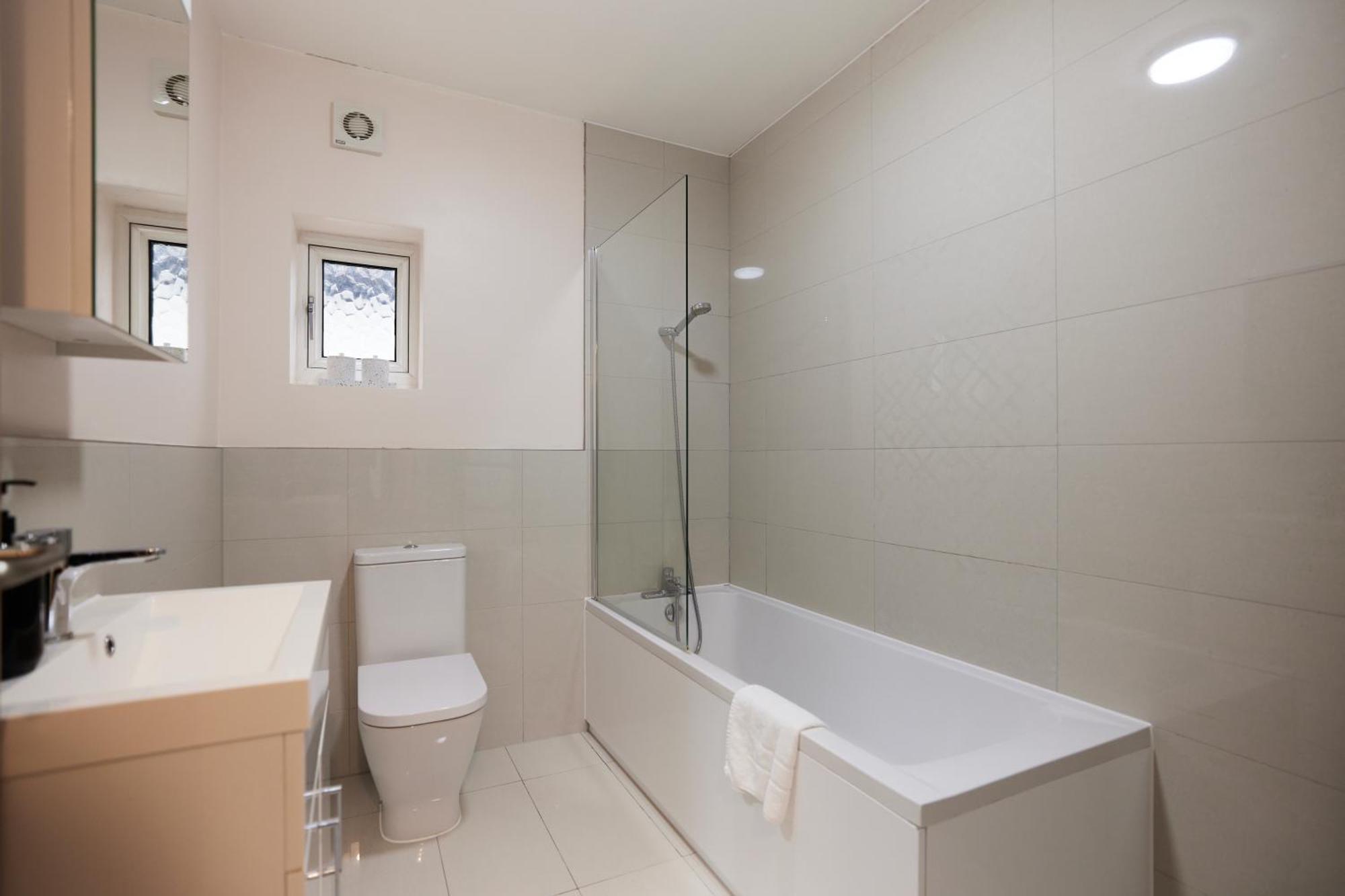 Appartement The Redbridge Sanctuary - Spacious 3bdr House With Garden *