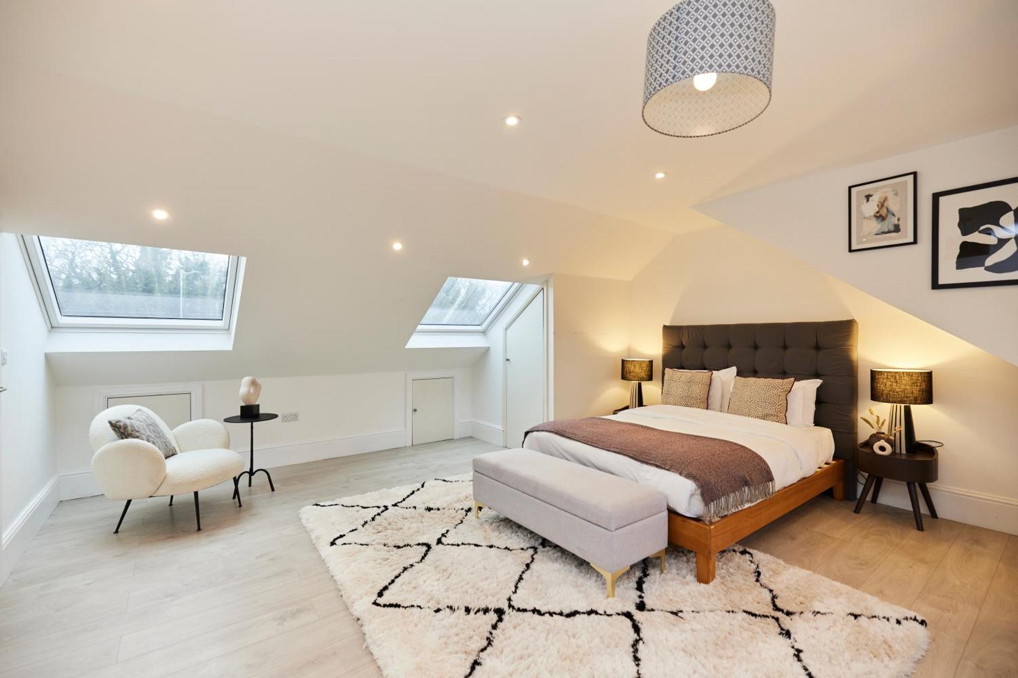 The Redbridge Sanctuary - Spacious 3bdr House With Garden Appartement Londen