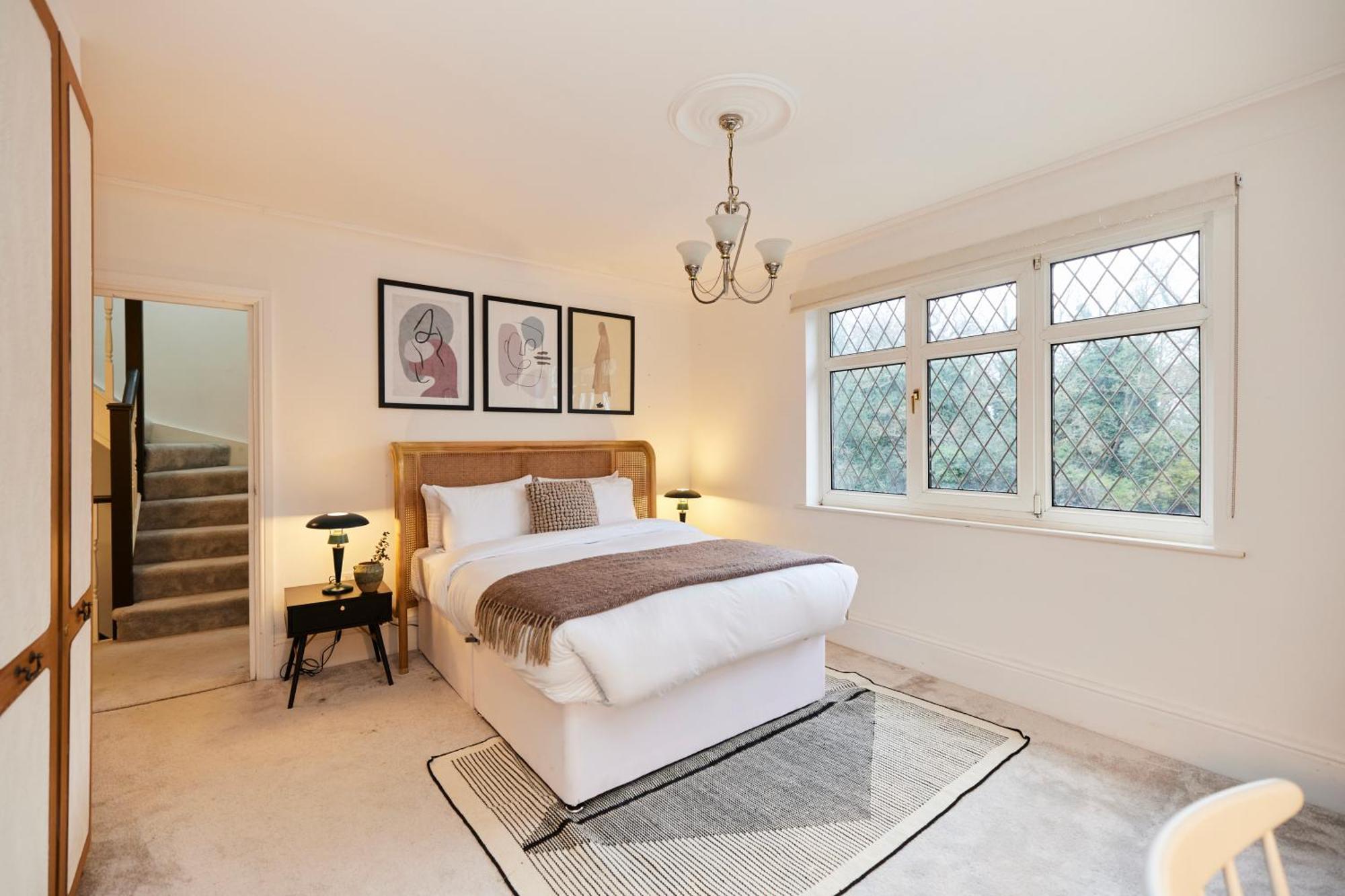 The Redbridge Sanctuary - Spacious 3bdr House With Garden Londen
